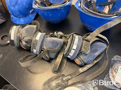 Hjälmar & masker