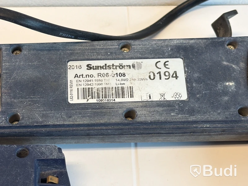 Batterier & laddare till friskluftsmask Sundström