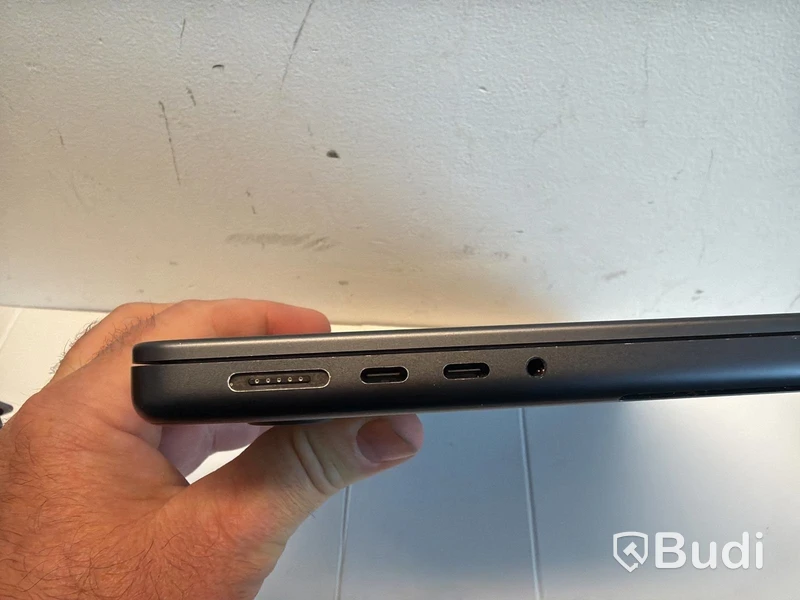 MacBook Pro Apple 14 tum, M3 Pro, 18 GB RAM