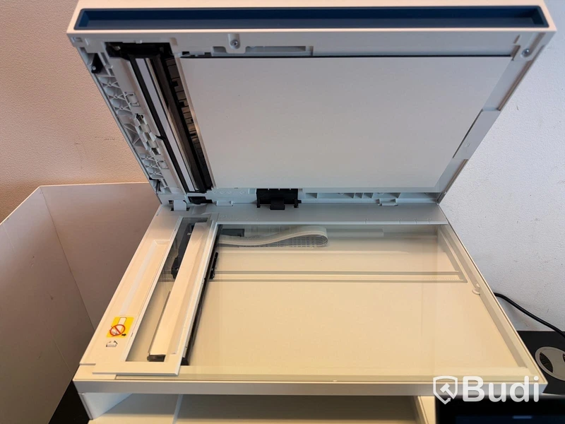 Skrivare HP Color LaserJet Pro MFP 4302fdw