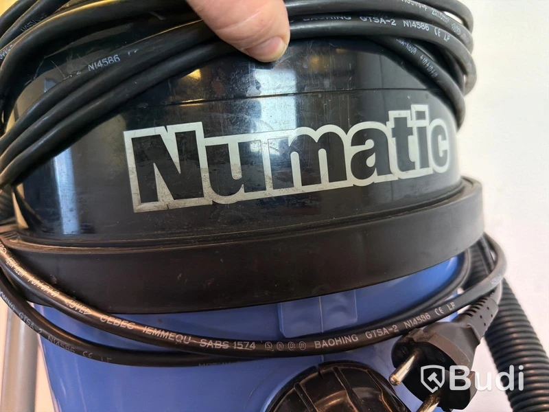 Våtsug Numatic