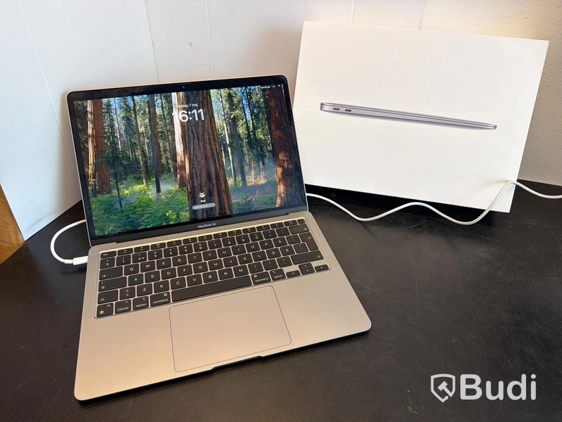 MacBook Air Apple M1, 8 GB RAM, 256 GB