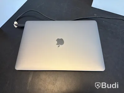 MacBook Air M1, 2020, 8 GB RAM
