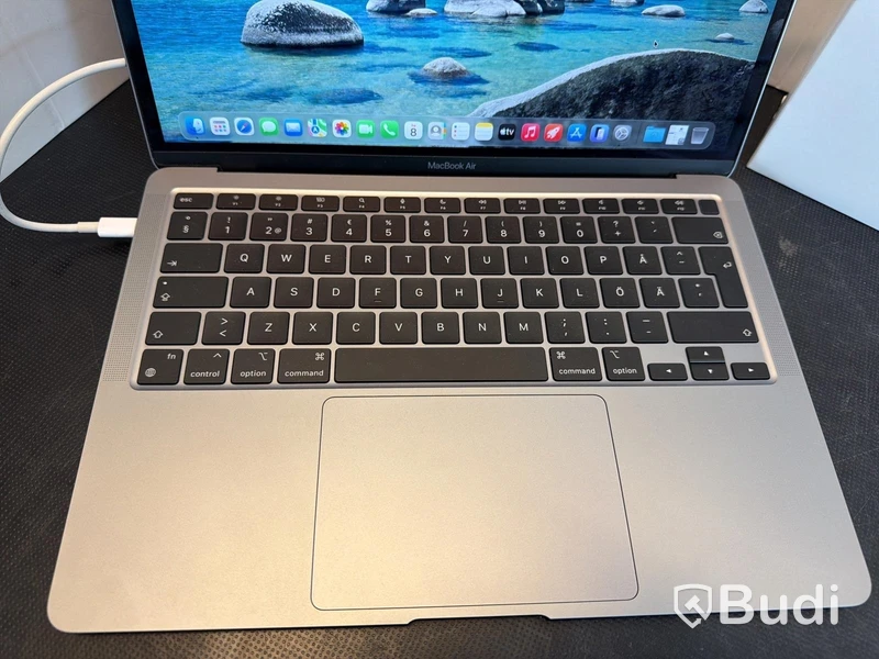 MacBook Air, M1, 8 GB RAM, 256 GB