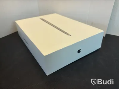 MacBook Air Apple M1, 8 GB RAM, 256 GB SSD