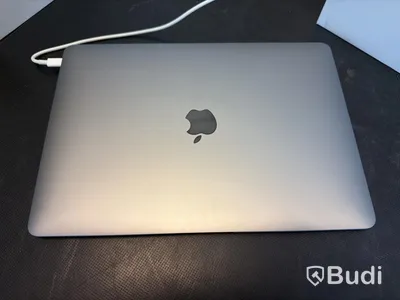 MacBook Air M1, 8 GB RAM, 256 GB SSD