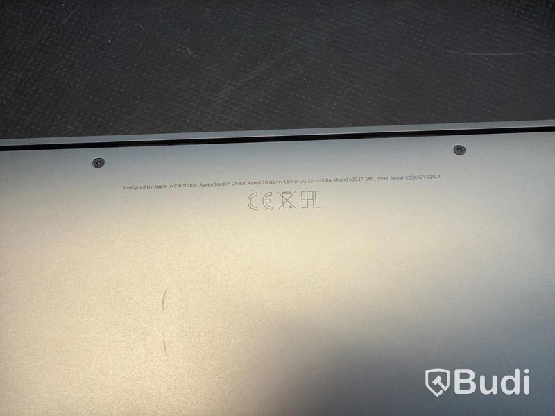 MacBook Air M1, 2020, 8 GB RAM