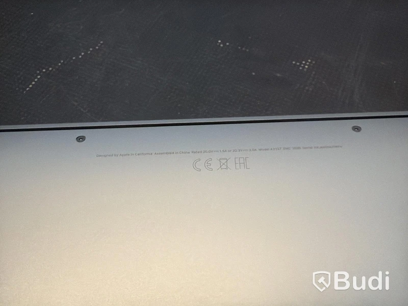 MacBook Air M1, 8 GB RAM, 256 GB SSD