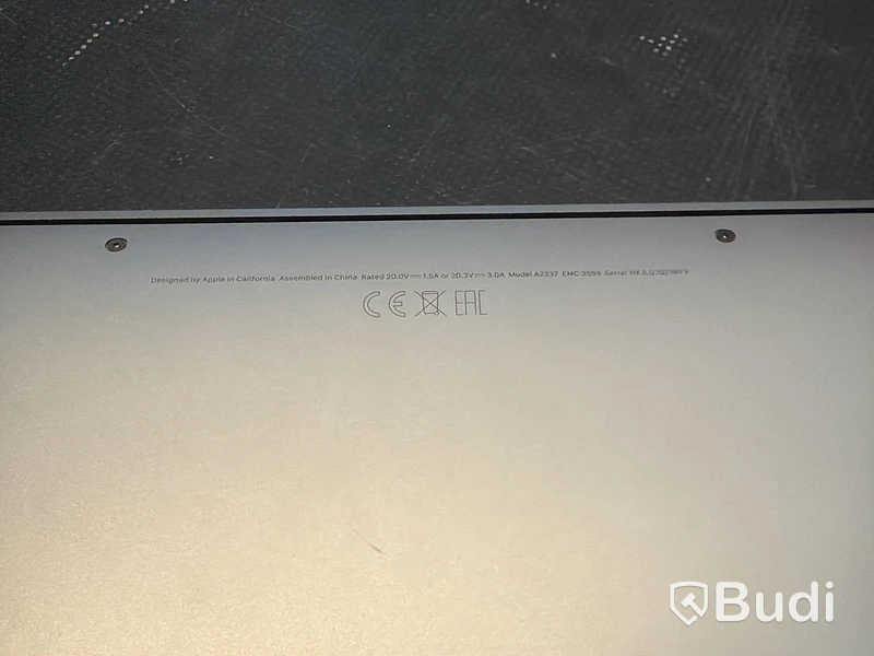 MacBook Air M1, 2020, 8 GB RAM