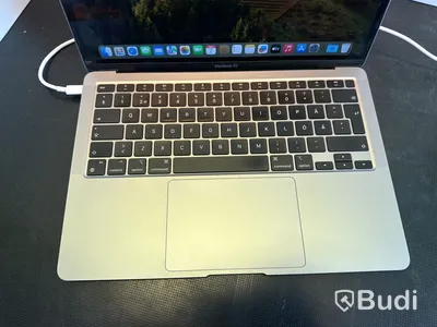 MacBook Air Apple M1, 8 GB RAM, 256 GB SSD