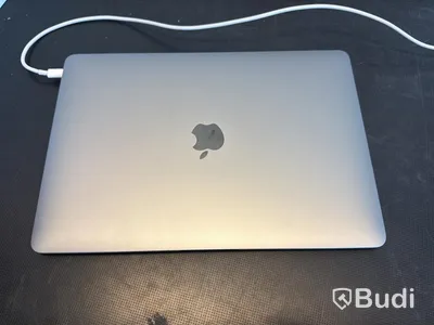 MacBook Air Apple M1, 8 GB RAM, 256 GB SSD