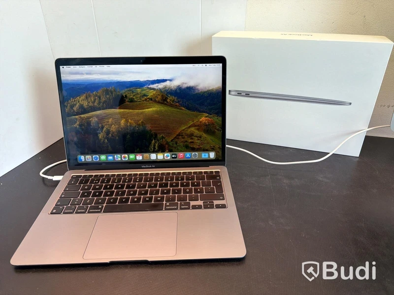 MacBook Air Apple M1, 8 GB RAM, 256 GB SSD