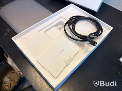 MacBook Air, M1, 8 GB RAM