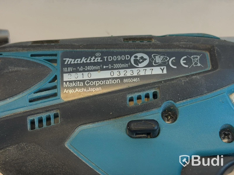 2 Makita drill/drivers, circular saw, etc.