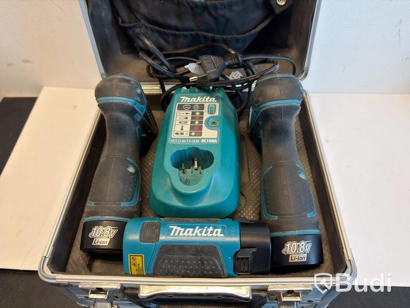 2 Makita drill/drivers, circular saw, etc.