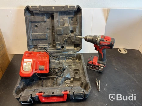 Borrskruvdragare Milwaukee M18 CBLD, med batteri och laddare