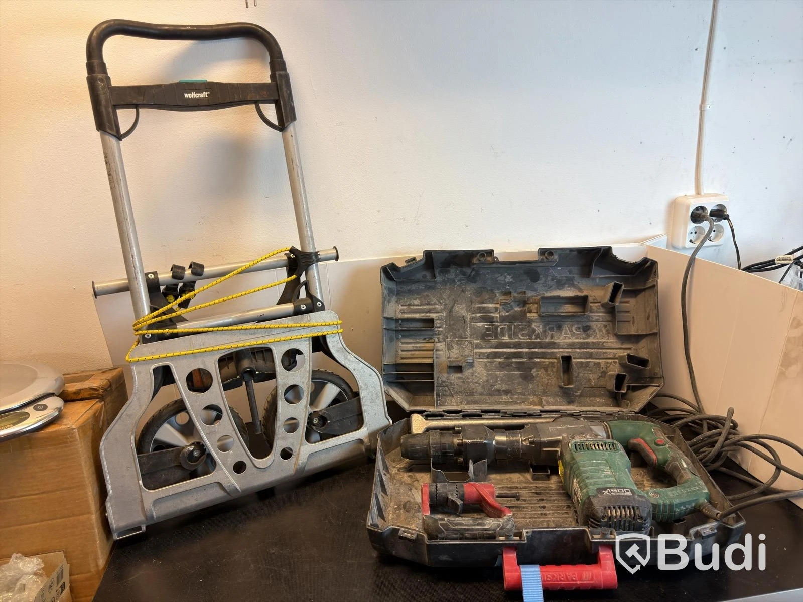 Hand truck & demolition hammer