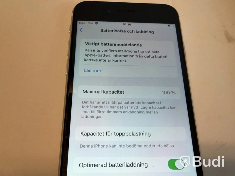 iPhone Apple SE, iOS 18.5, 100 % batterihälsa