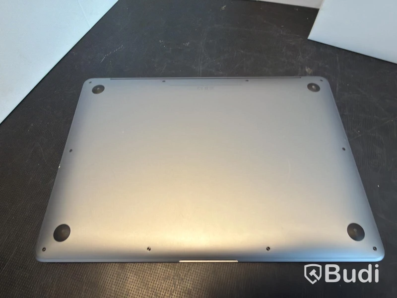 MacBook Air, M1, 8 GB RAM
