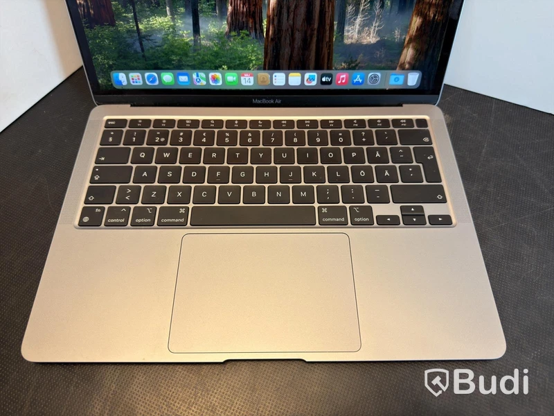 MacBook Air M1, 2020, 8 GB RAM