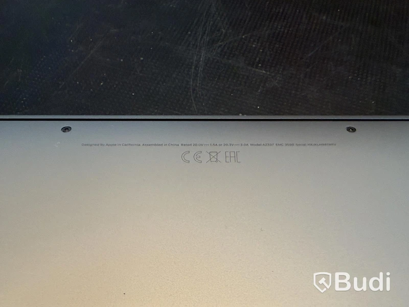 MacBook Air M1, 2020, 8 GB RAM