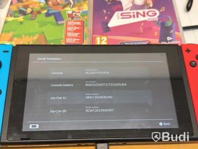 Spelkonsol Nintendo Switch, röd/blå Joy-Con