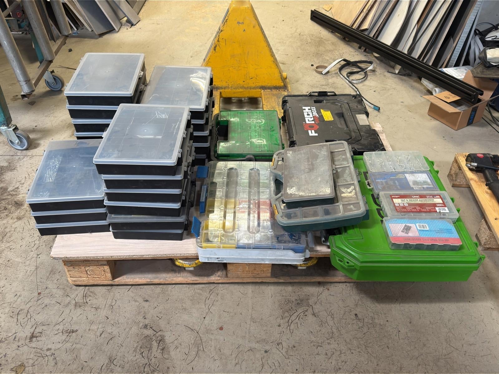 Organizer boxes, lot