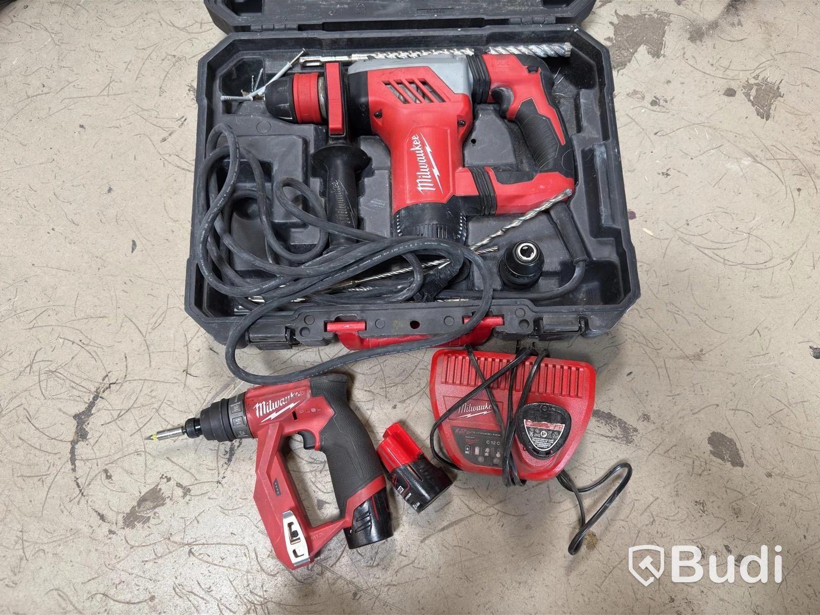 Rotary hammer and drill/driver, Milwaukee PLH 28 XE / M12 FDDX