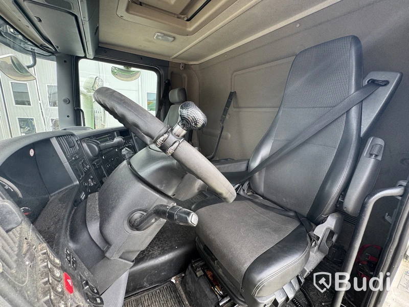 Delivery truck Scania R370 6x2-4 -2016
