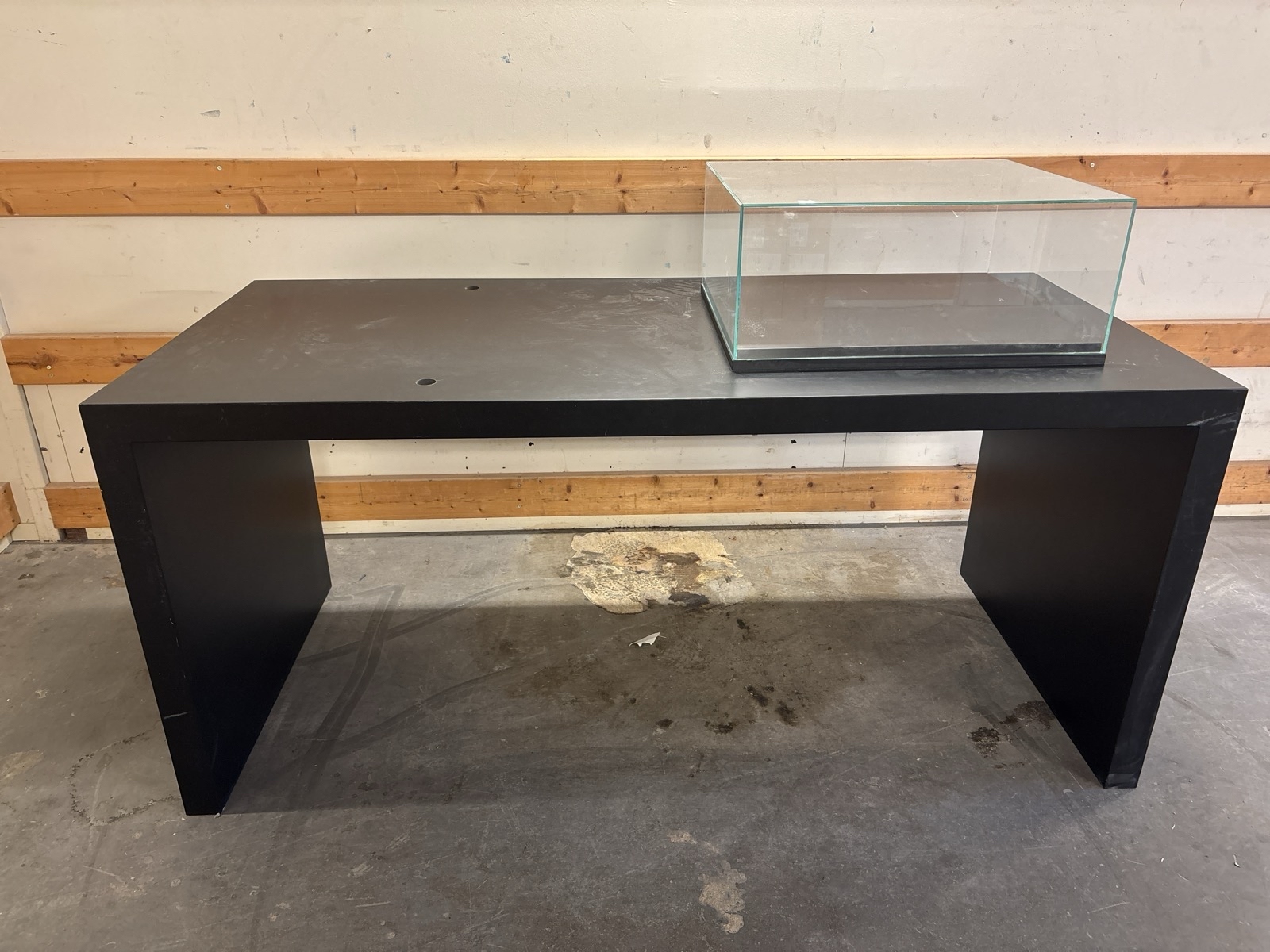 Visningsbord med glasmonter