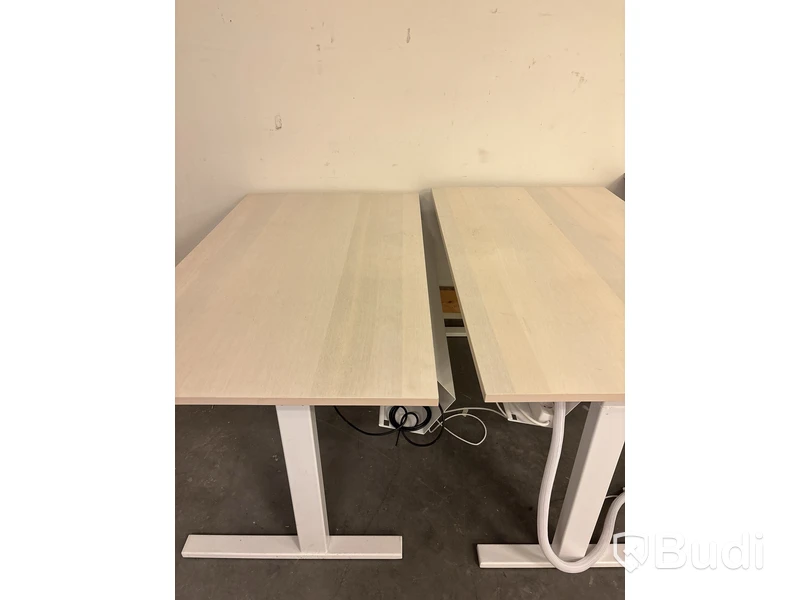 3 st. Höj- och sänkbart skrivbord Linak