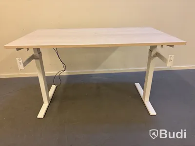 Höj- och sänkbart skrivbord Linak