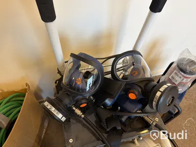 Saneringskitt med masker & kompressor