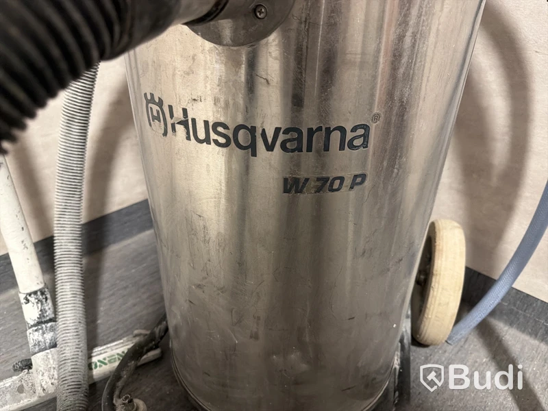 Våtsug med pump Husqvarna W70P