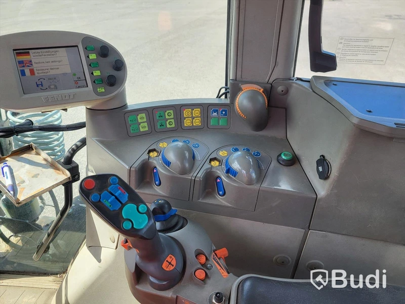 Traktor Fendt 820 Vario TMS med dubbelmontage - 2009