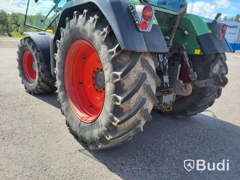 Traktor Fendt 820 Vario TMS med dubbelmontage - 2009