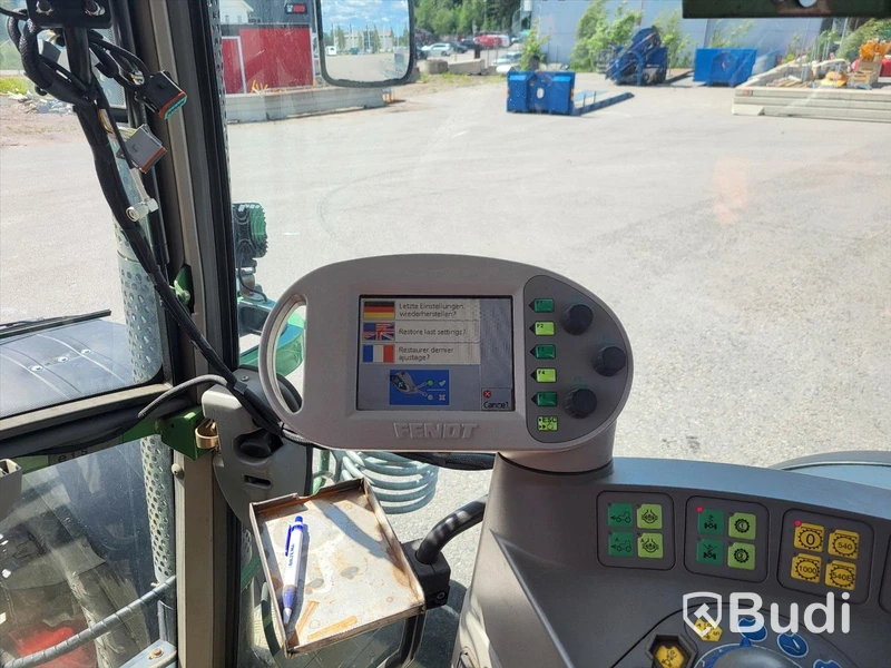 Traktor Fendt 820 Vario TMS med dubbelmontage - 2009