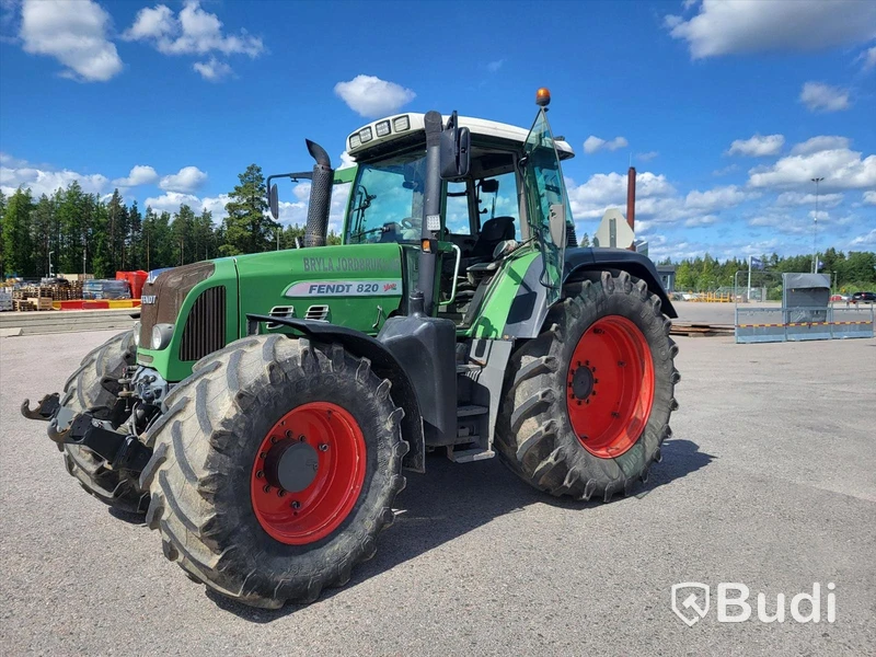 Traktor Fendt 820 Vario TMS med dubbelmontage - 2009