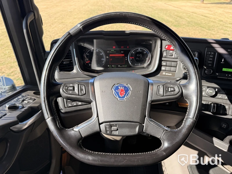 Site Cabin Truck Scania R500 12.7 8x2-6 -2018 | Palfinger 135