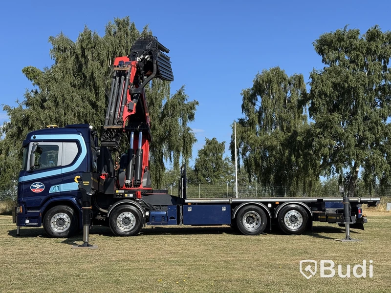 Site Cabin Truck Scania R500 12.7 8x2-6 -2018 | Palfinger 135