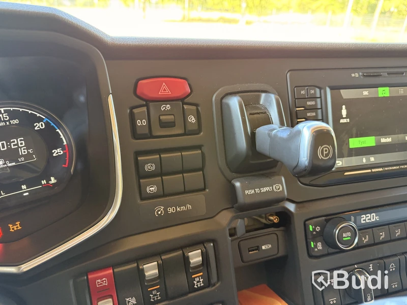 Site Cabin Truck Scania R500 12.7 8x2-6 -2018 | Palfinger 135