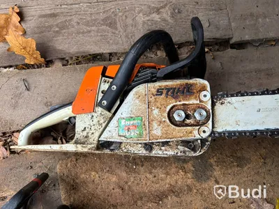 2 st. motorsågar Stihl och Jonsered