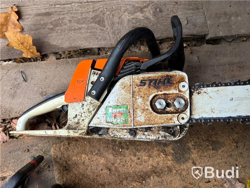 2 st. motorsågar Stihl och Jonsered