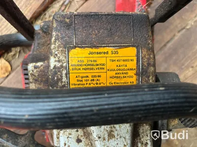 2 st. motorsågar Stihl och Jonsered