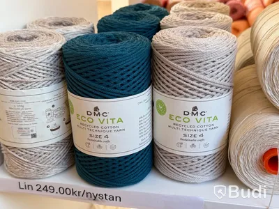 Stort parti garn och tillbehör, bl.a. Järbo, Rauma, Svarta Fåret m.fl