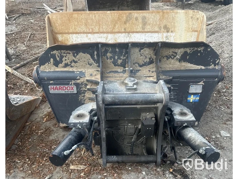 Götene Hydraulisk planerskopa HD QS70 11700L/2100 mm stående cylindrar, keps, Engcon QS70  - s/n 43238-5