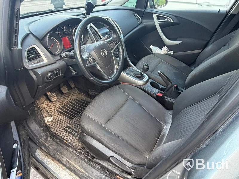 Opel Astra 1.4 Turbo -2010