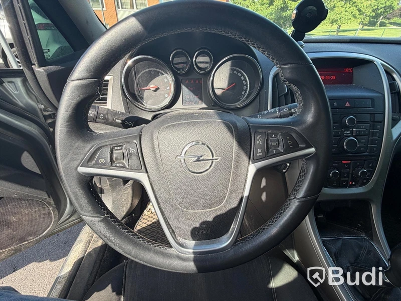 Opel Astra 1.4 Turbo -2010