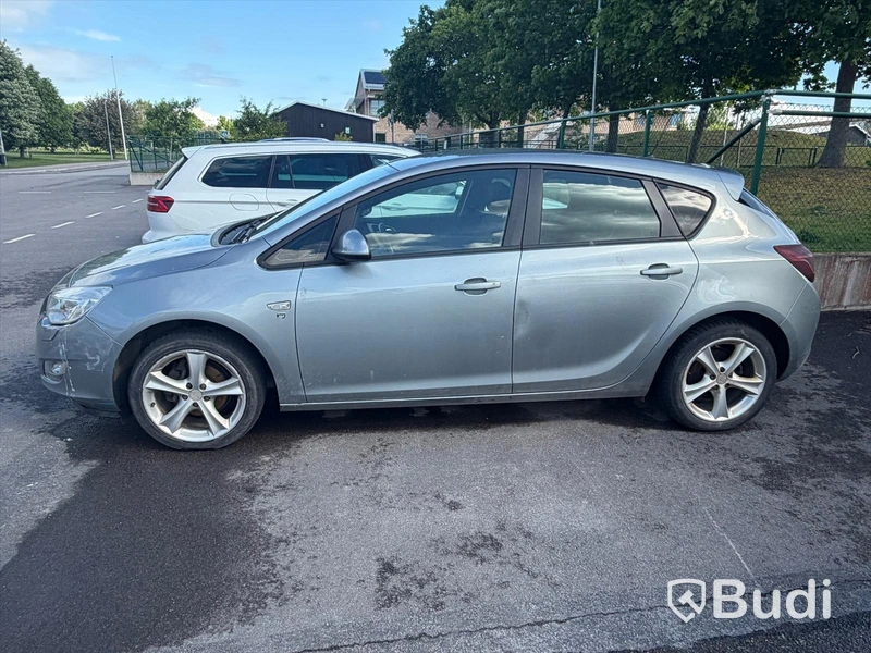 Opel Astra 1.4 Turbo -2010
