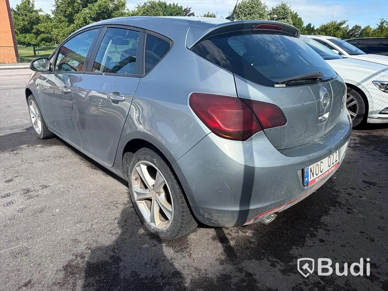 Opel Astra 1.4 Turbo -2010